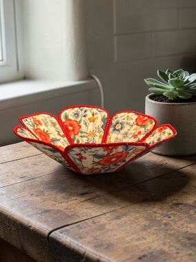 Hand Crafted Basket Center Piece Bowl Quilted 8” round x 3” tall Blue & Rust